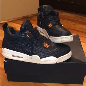 Air Jordan 4 “Obsidian/Royals”